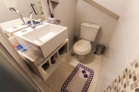 Casa à venda com 133m², 3 quartos e 3 vagas Casa à venda com 133m², 3 quartos e 3 vagasLavabo