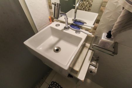 Casa à venda com 133m², 3 quartos e 3 vagas Casa à venda com 133m², 3 quartos e 3 vagasLavabo