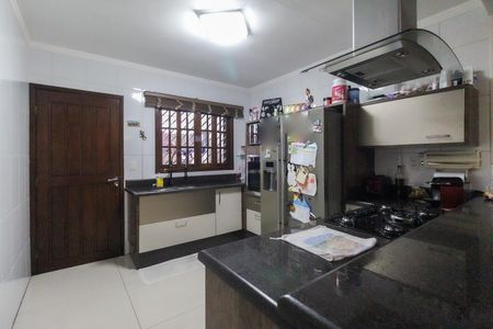 Casa à venda com 133m², 3 quartos e 3 vagas Casa à venda com 133m², 3 quartos e 3 vagasCozinha - Copa