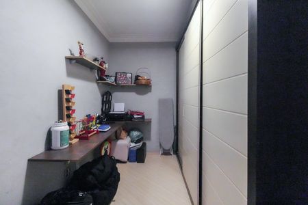 Casa à venda com 133m², 3 quartos e 3 vagas Casa à venda com 133m², 3 quartos e 3 vagasQuarto 2