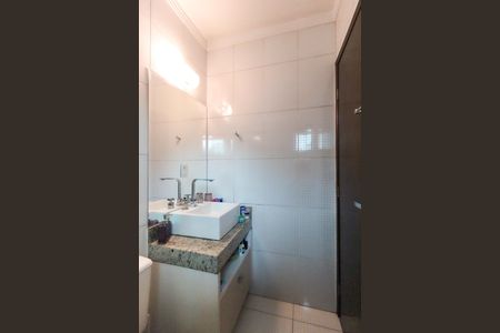 Casa à venda com 133m², 3 quartos e 3 vagas Casa à venda com 133m², 3 quartos e 3 vagasBanheiro Quarto 3 - Suíte