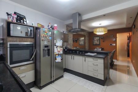 Casa à venda com 133m², 3 quartos e 3 vagas Casa à venda com 133m², 3 quartos e 3 vagasCozinha - Copa