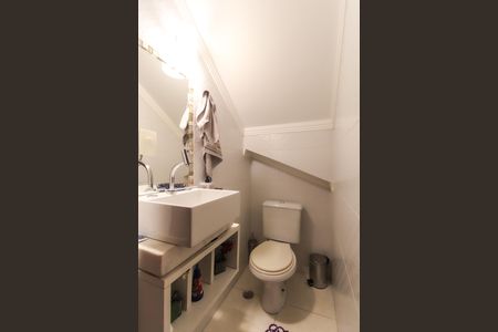 Casa à venda com 133m², 3 quartos e 3 vagas Casa à venda com 133m², 3 quartos e 3 vagasLavabo