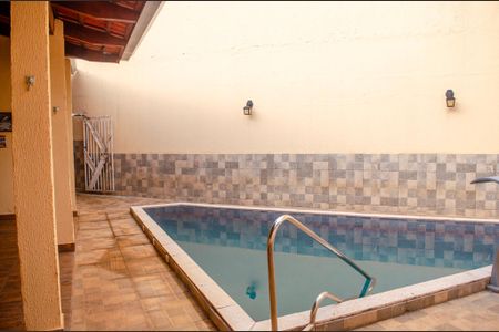 Casa à venda com 560m², 5 quartos e 2 vagas