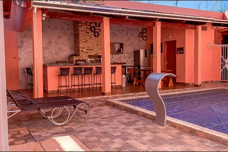 Casa à venda com 560m², 5 quartos e 2 vagas