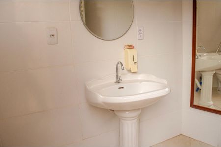 Casa à venda com 560m², 5 quartos e 2 vagas
