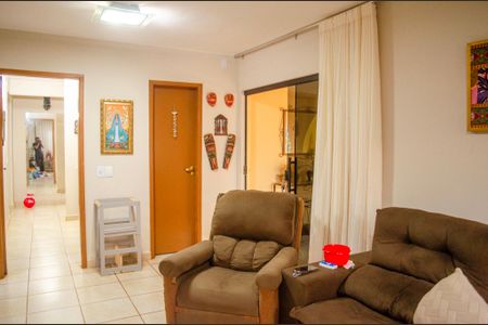 Casa à venda com 560m², 5 quartos e 2 vagas