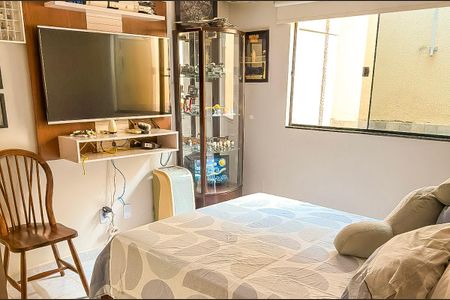 Casa à venda com 560m², 5 quartos e 2 vagas