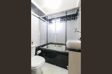 Apartamento à venda com 52m², 2 quartos e 1 vaga Apartamento à venda com 52m², 2 quartos e 1 vagaBanheiro