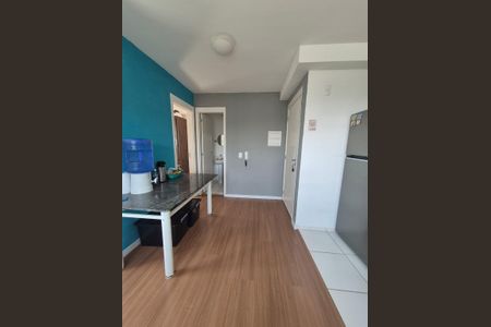 Sala de apartamento para alugar com 2 quartos, 37m² em Chacara Santa Lucia dos Ypes, Carapicuíba