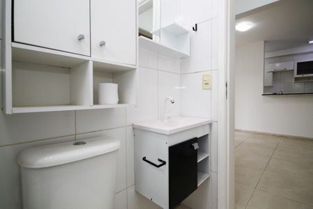 Apartamento para alugar com 50m², 2 quartos e 1 vaga Apartamento para alugar com 50m², 2 quartos e 1 vagaBanheiro