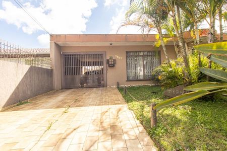 Casa à venda com 350m², 6 quartos e 8 vagas Casa à venda com 350m², 6 quartos e 8 vagasFachada