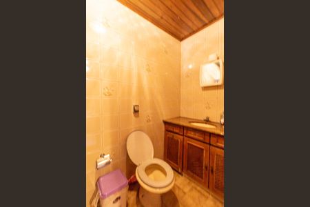 Casa à venda com 350m², 6 quartos e 8 vagas Casa à venda com 350m², 6 quartos e 8 vagasBanheiro da Suite 2