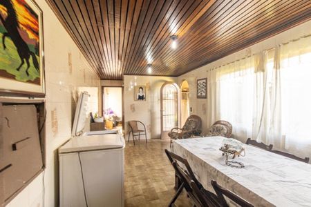 Casa à venda com 350m², 6 quartos e 8 vagas Casa à venda com 350m², 6 quartos e 8 vagasÁrea comum - Churrasqueira