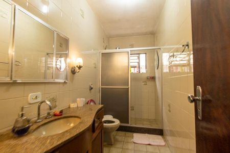 Casa à venda com 350m², 6 quartos e 8 vagas Casa à venda com 350m², 6 quartos e 8 vagasBanheiro Social