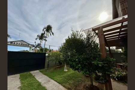 Casa para alugar com 200m², 3 quartos e 4 vagas Casa para alugar com 200m², 3 quartos e 4 vagasÁrea externa