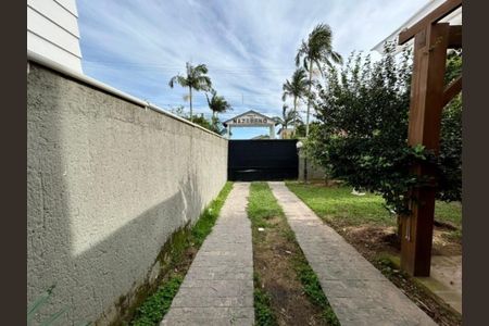 Casa para alugar com 200m², 3 quartos e 4 vagas Casa para alugar com 200m², 3 quartos e 4 vagasÁrea externa