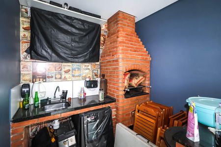 Casa à venda com 56m², 3 quartos e 1 vagaÁrea gourmet