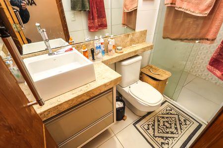 Casa à venda com 56m², 3 quartos e 1 vagaBanheiro 1