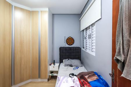Casa à venda com 56m², 3 quartos e 1 vagaQuarto 2