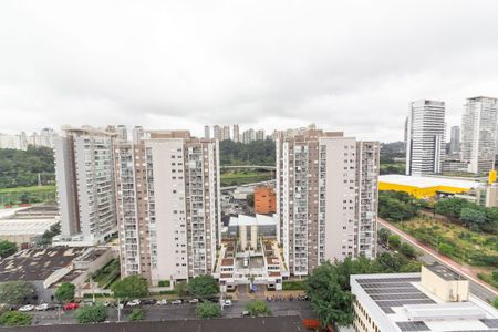 Apartamento à venda com 37m², 2 quartos e sem vaga Apartamento à venda com 37m², 2 quartos e sem vagaVaranda e Área de serviço