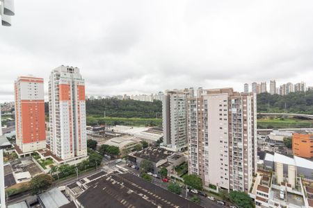 Apartamento à venda com 37m², 2 quartos e sem vaga Apartamento à venda com 37m², 2 quartos e sem vagaVaranda e Área de serviço