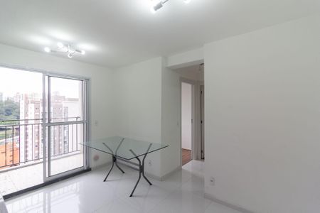 Apartamento à venda com 37m², 2 quartos e sem vaga Apartamento à venda com 37m², 2 quartos e sem vagaSala integrada com Cozinha