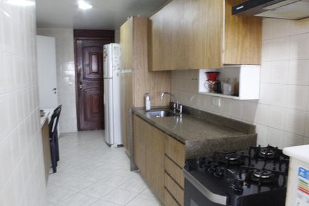 Apartamento à venda com 90m², 2 quartos e 1 vagaCozinha