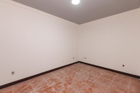 Casa para alugar com 12m², 1 quarto e sem vaga