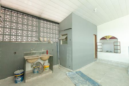 Casa para alugar com 12m², 1 quarto e sem vaga