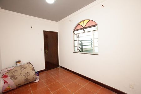 Casa para alugar com 12m², 1 quarto e sem vaga