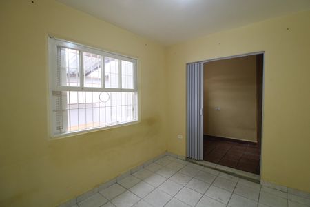 Quarto 2 de casa para alugar com 2 quartos, 175m² em Jardim Bonito, São Paulo