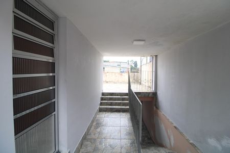 Casa para alugar com 175m², 2 quartos e 1 vagaQuintal lateral