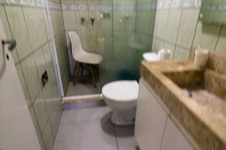 Apartamento para alugar com 70m², 3 quartos e 1 vaga Apartamento para alugar com 70m², 3 quartos e 1 vagaBanheiro