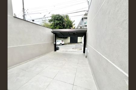 Garagem de casa à venda com 3 quartos, 80m² em Jardim Paraíso, São Paulo