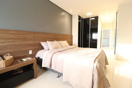 Casa de condomínio para alugar com 319m², 3 quartos e 4 vagasQuarto 1 - Suíte