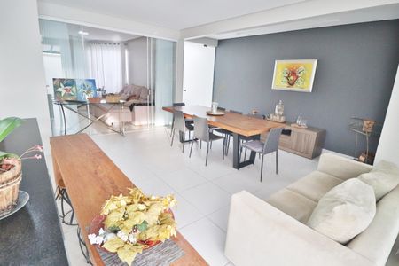 Casa de condomínio para alugar com 319m², 3 quartos e 4 vagasVaranda gourmet
