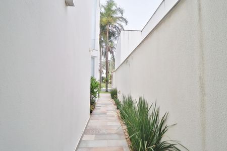 Casa de condomínio para alugar com 319m², 3 quartos e 4 vagasCorredor