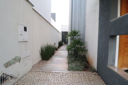 Casa de condomínio para alugar com 319m², 3 quartos e 4 vagasCorredor