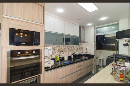 Apartamento à venda com 98m², 3 quartos e 2 vagasCozinha