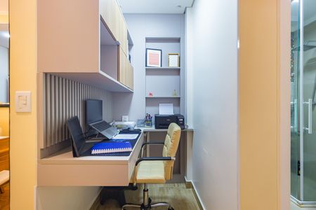 Apartamento à venda com 98m², 3 quartos e 2 vagasEscritório
