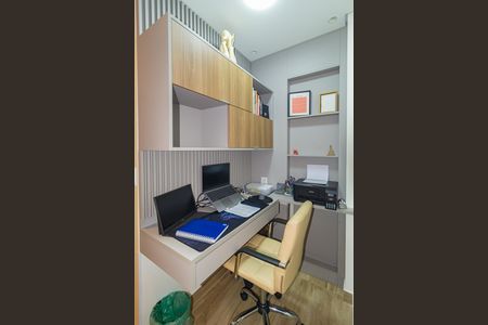 Apartamento à venda com 98m², 3 quartos e 2 vagasEscritório