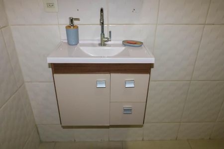 Casa à venda com 125m², 3 quartos e 1 vaga Casa à venda com 125m², 3 quartos e 1 vagaBanheiro