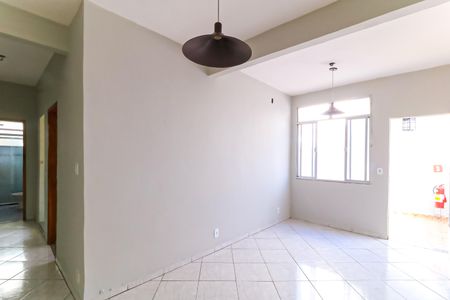 Apartamento à venda com 125m², 1 quarto e 1 vaga Apartamento à venda com 125m², 1 quarto e 1 vagaSala