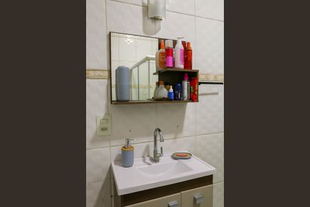 Casa à venda com 125m², 3 quartos e 1 vaga Casa à venda com 125m², 3 quartos e 1 vagaBanheiro