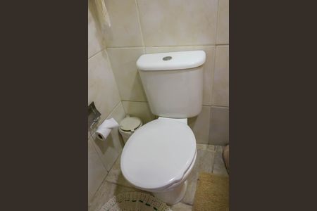 Casa à venda com 125m², 3 quartos e 1 vaga Casa à venda com 125m², 3 quartos e 1 vagaBanheiro da Área Externa