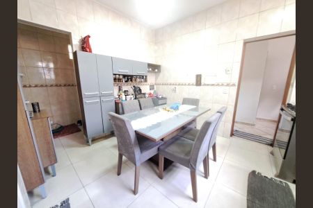 Casa de condomínio à venda com 125m², 3 quartos e 1 vaga Casa de condomínio à venda com 125m², 3 quartos e 1 vagaCozinha