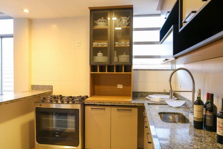 Casa à venda com 77m², 2 quartos e sem vaga Casa à venda com 77m², 2 quartos e sem vagaCozinha