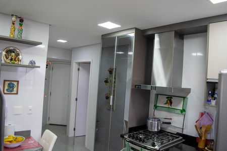 Apartamento à venda com 119m², 2 quartos e 3 vagas