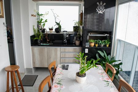 Apartamento à venda com 119m², 2 quartos e 3 vagas